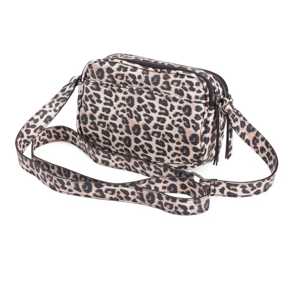 Ed Hardy Leopard Crossbody with Pink Rose & Heart Graphic - Picture 4 of 10